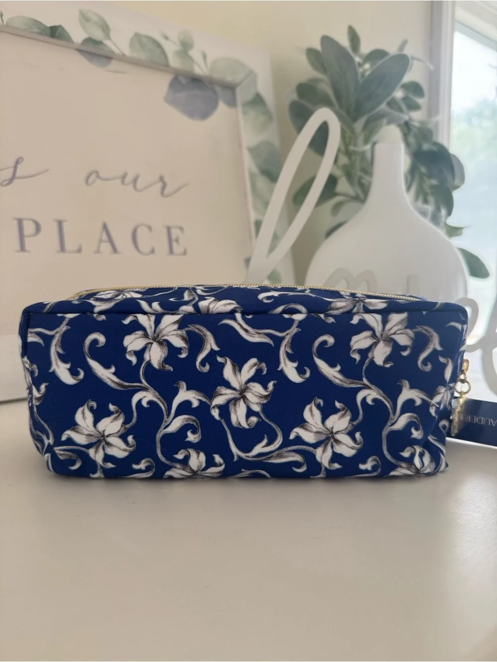 Estee Lauder Navy Blue & White Floral Cosmetic Pouch with Gold Zipper